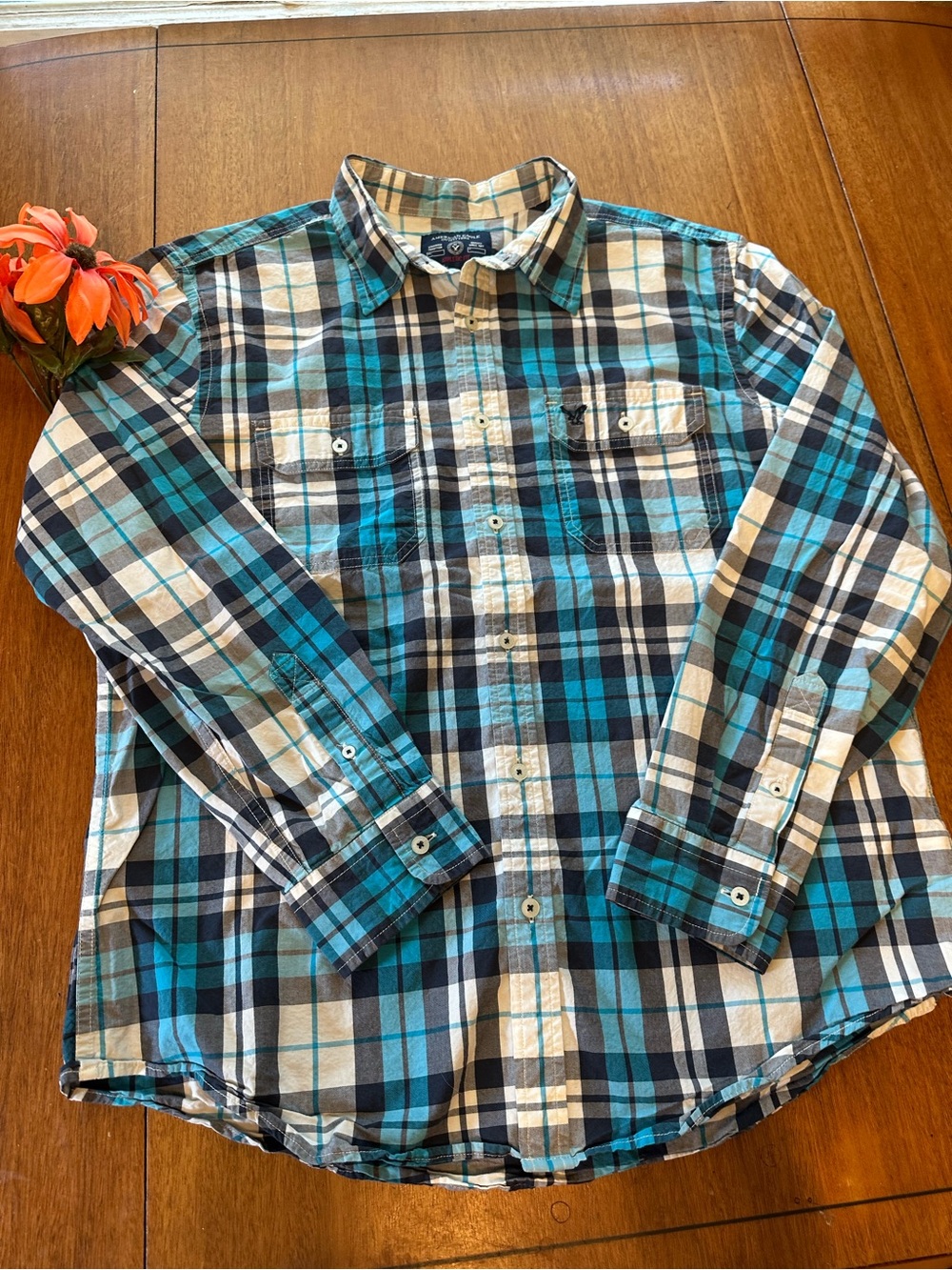 Vintage American Eagle Outfitters Men's Plaid Button-Down Shirt
